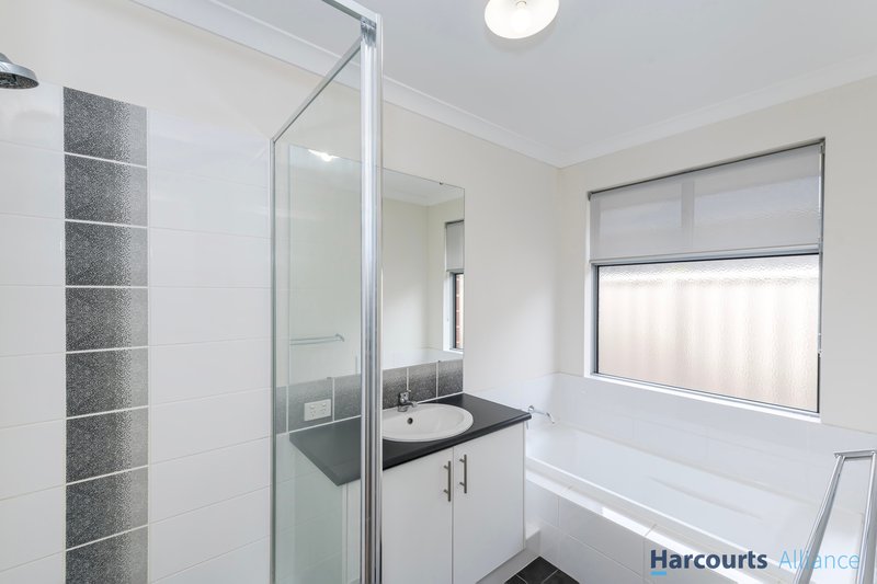Photo - 21 Sabro Lane, Caversham WA 6055 - Image 18