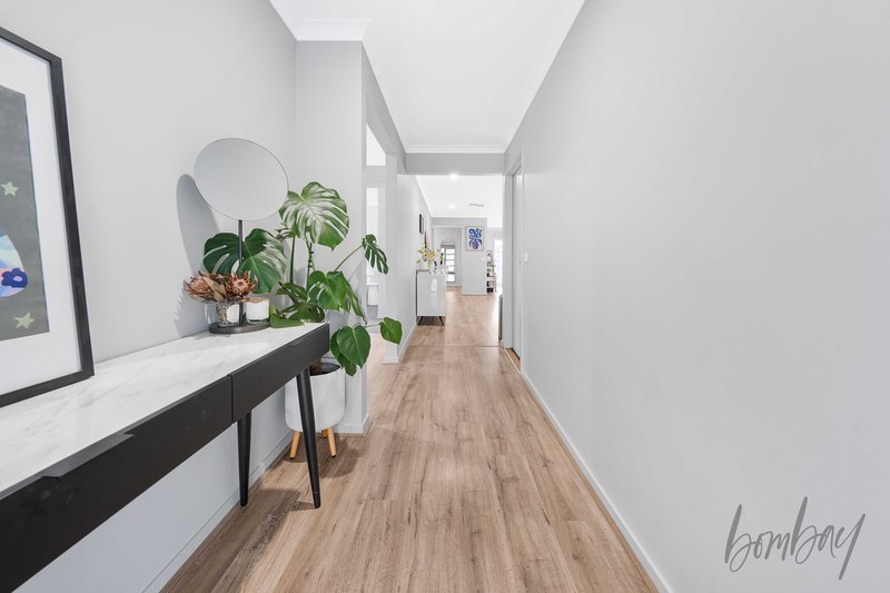 Photo - 21 Salvia Street, Mickleham VIC 3064 - Image 3