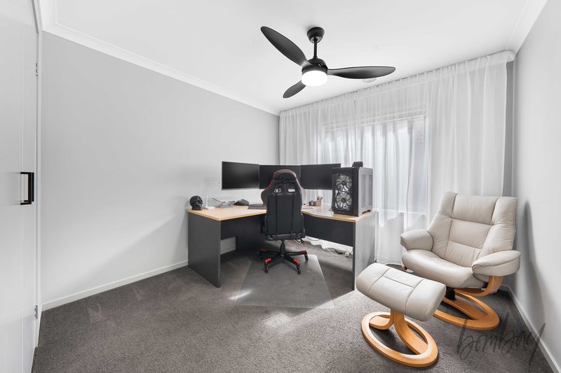 Photo - 21 Salvia Street, Mickleham VIC 3064 - Image 14