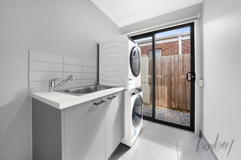 Photo - 21 Salvia Street, Mickleham VIC 3064 - Image 17