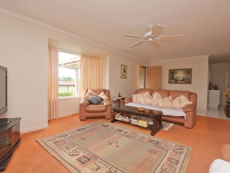 Photo - 21 Samson Circuit, Caloundra West QLD 4551 - Image 12