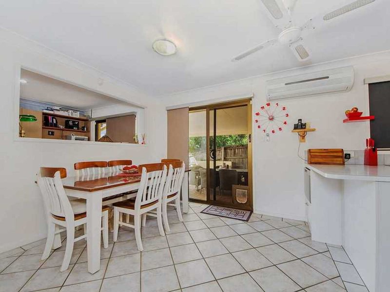 Photo - 21 San Fernando Drive, Worongary QLD 4213 - Image 6