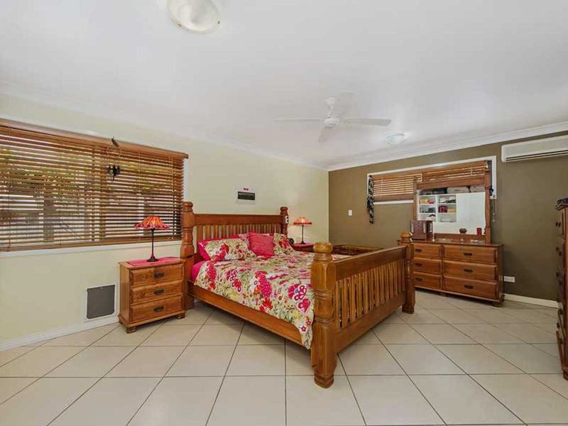 Photo - 21 San Fernando Drive, Worongary QLD 4213 - Image 7