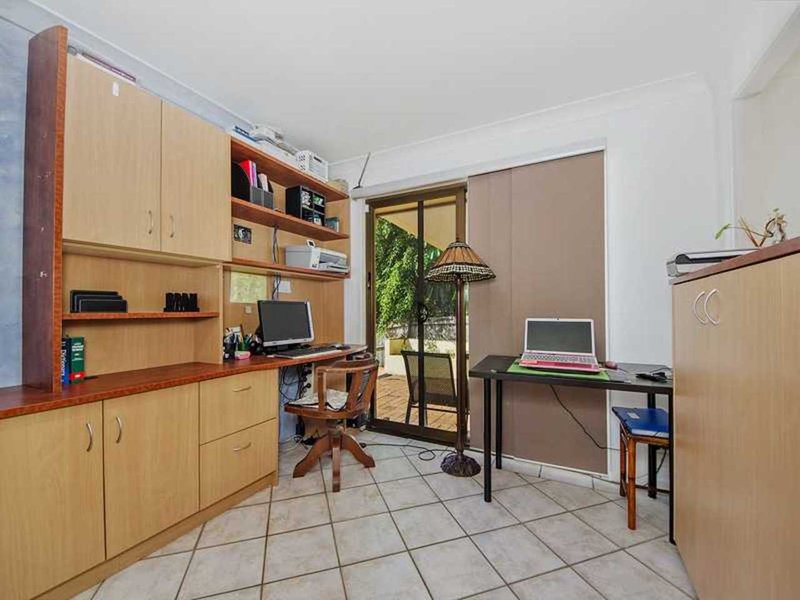 Photo - 21 San Fernando Drive, Worongary QLD 4213 - Image 8