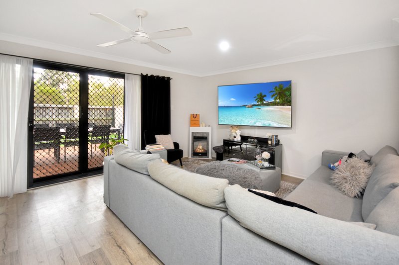 Photo - 21 Sanctuary Crescent, Narangba QLD 4504 - Image 5