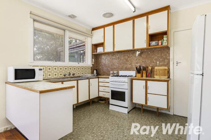 Photo - 21 Sartori Street, Burwood East VIC 3151 - Image 5