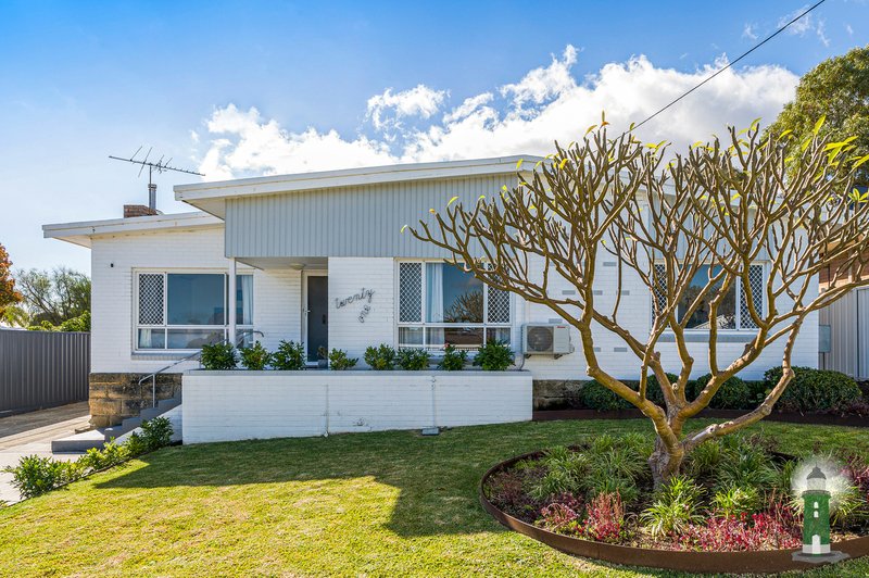 Photo - 21 Sawle Road, Hamilton Hill WA 6163 - Image 8