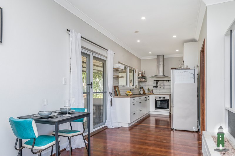 Photo - 21 Sawle Road, Hamilton Hill WA 6163 - Image 15