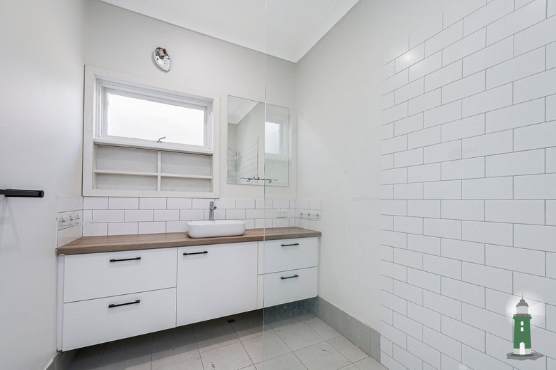 Photo - 21 Sawle Road, Hamilton Hill WA 6163 - Image 25