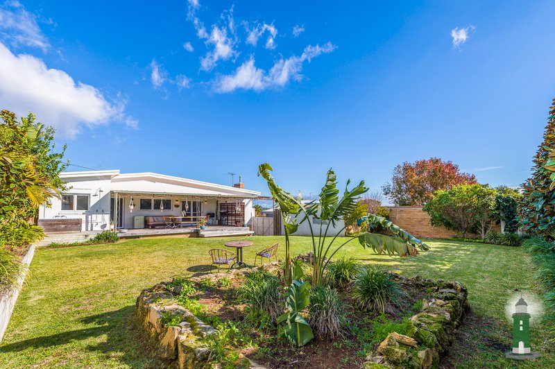 Photo - 21 Sawle Road, Hamilton Hill WA 6163 - Image 28