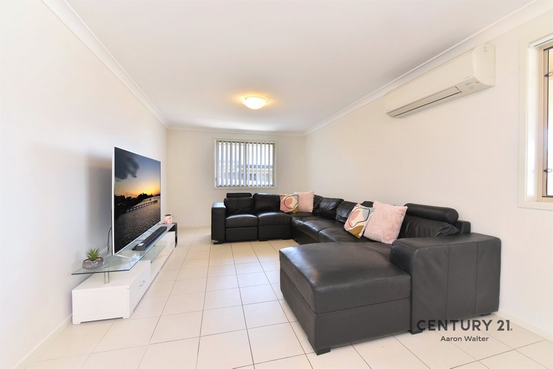 Photo - 21 Seacrest Drive, Cameron Park NSW 2285 - Image 3