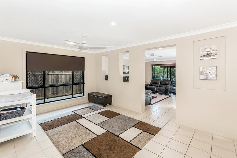 Photo - 21 Seagreen Drive, Coomera QLD 4209 - Image 8