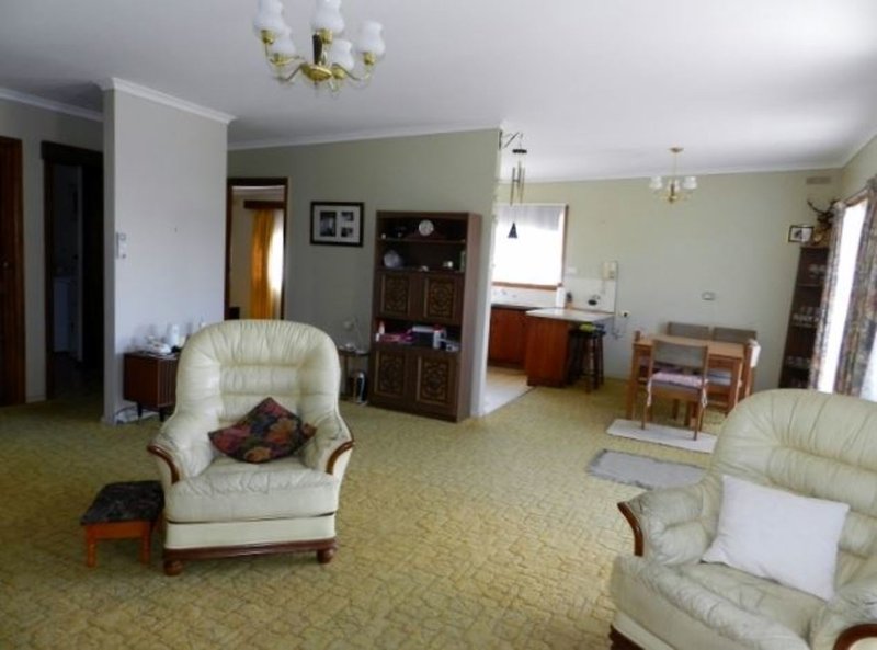 Photo - 21 Seaward Street, Mcloughlins Beach VIC 3874 - Image 11