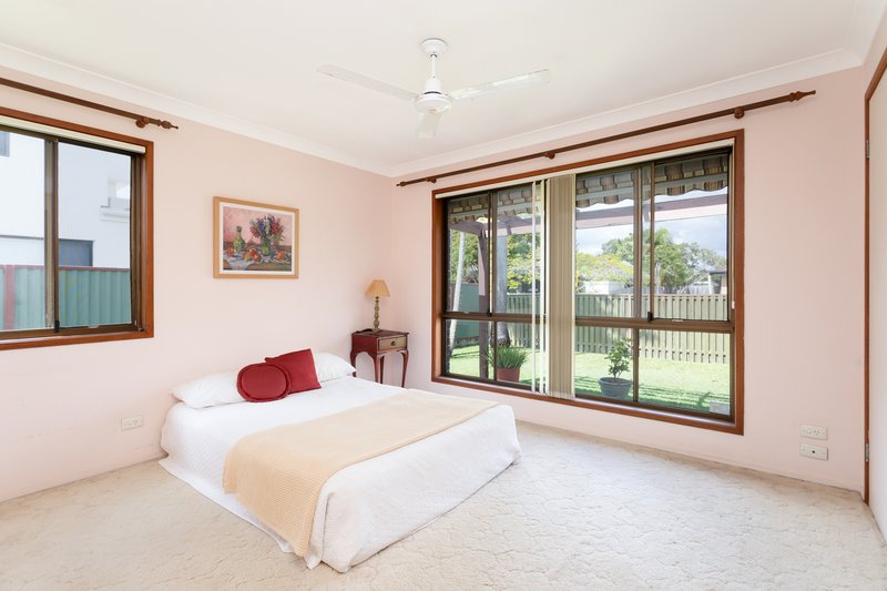 Photo - 21 Seriema Street, Burleigh Waters QLD 4220 - Image 9