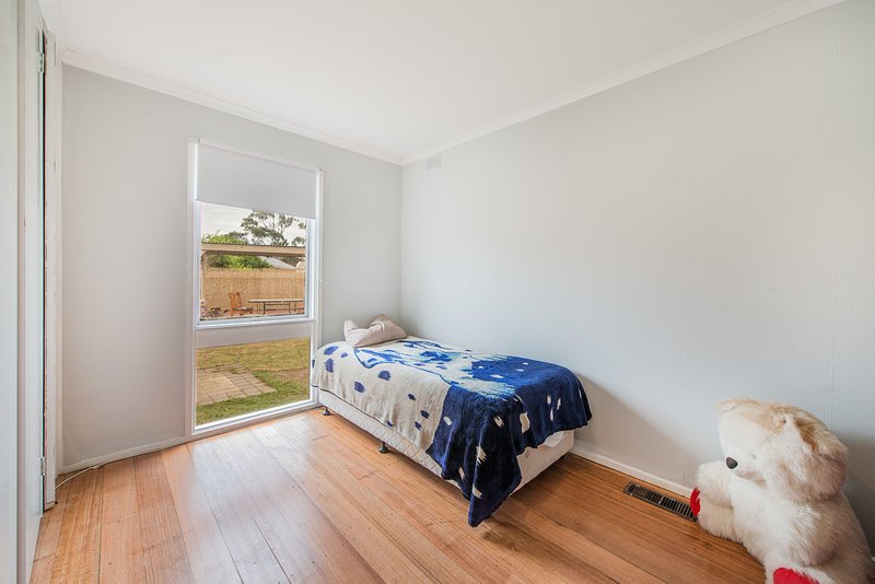 Photo - 21 Serpentine Road, Keysborough VIC 3173 - Image 6