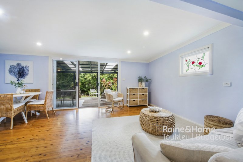 Photo - 21 Seventh Avenue, Toukley NSW 2263 - Image 7