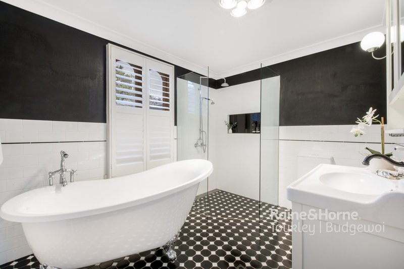 Photo - 21 Seventh Avenue, Toukley NSW 2263 - Image 15