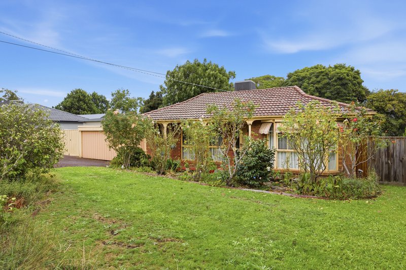 Photo - 21 Sheridan Avenue, Mooroolbark VIC 3138 - Image 1