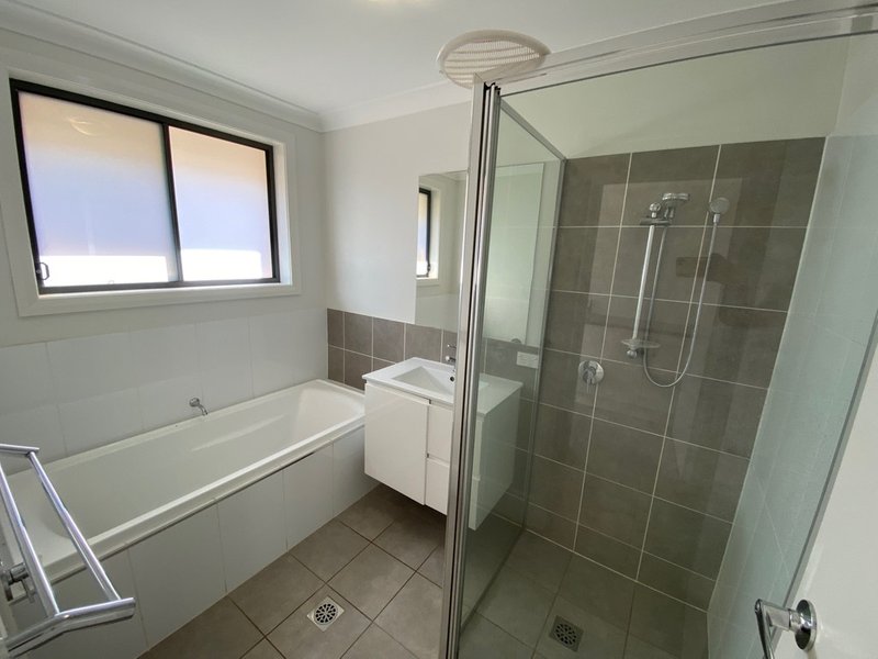 Photo - 21 Sherrard Crescent, Dubbo NSW 2830 - Image 15