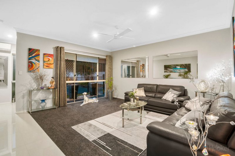 Photo - 21 Siena Place, Coombabah QLD 4216 - Image 7