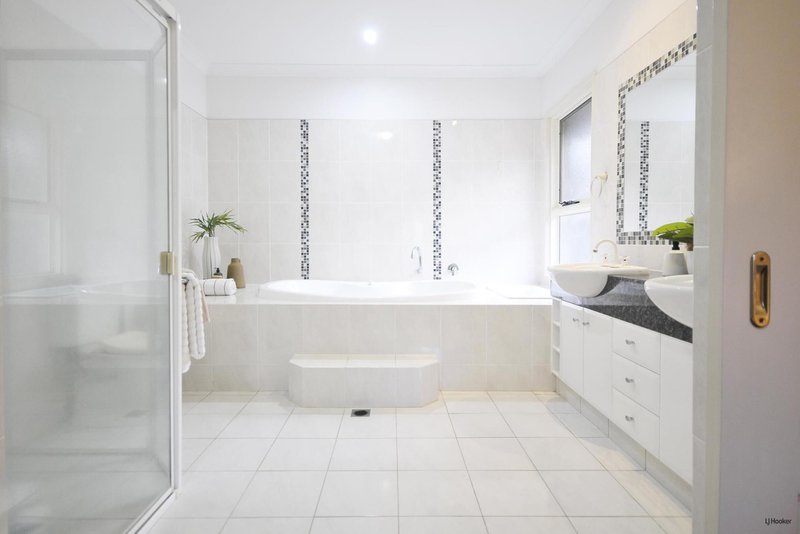 Photo - 21 Silkwood Terrace, Tweed Heads West NSW 2485 - Image 10