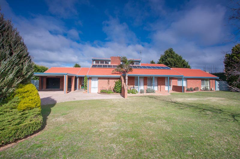 21 Skyline Drive, Gisborne VIC 3437