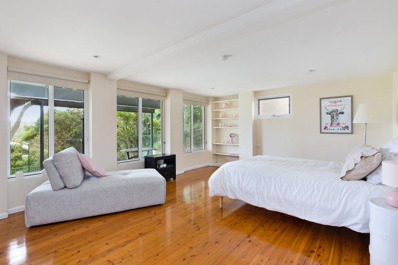 Photo - 21 Smith Avenue, Allambie Heights NSW 2100 - Image 6