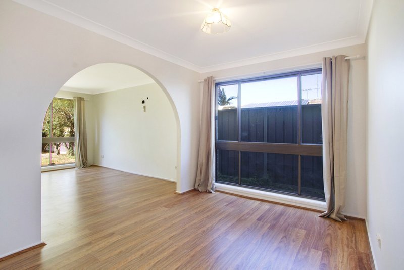 Photo - 21 Snailham Crescent, South Windsor NSW 2756 - Image 4