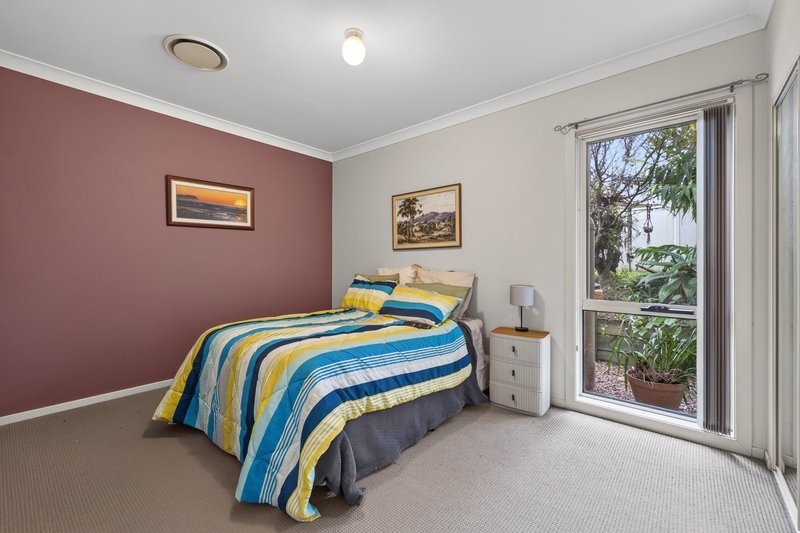 Photo - 21 Soliano Street, Rosemeadow NSW 2560 - Image 17