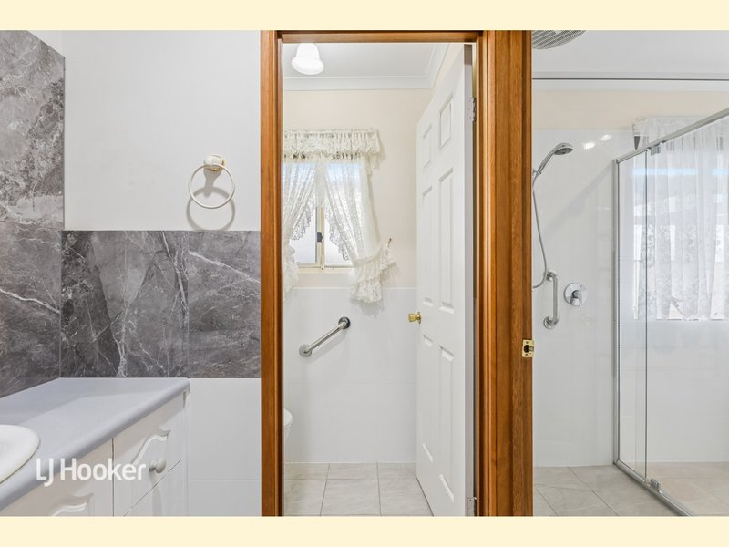 Photo - 21 Somerset Grove, Craigmore SA 5114 - Image 4