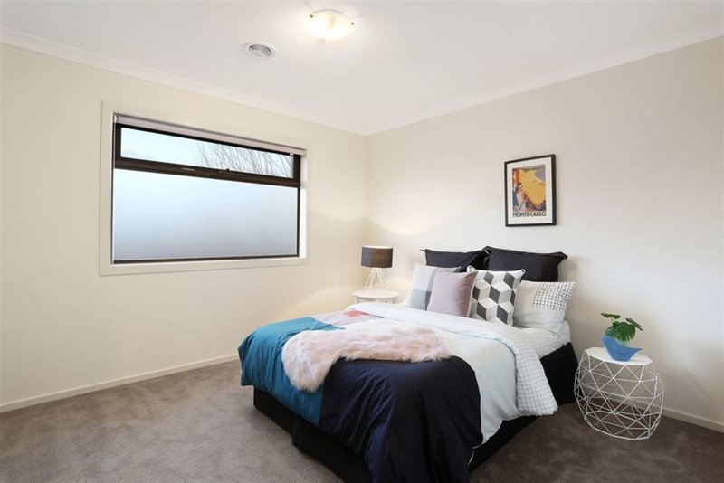 Photo - 2/1 Somerset Street, Box Hill North VIC 3129 - Image 12