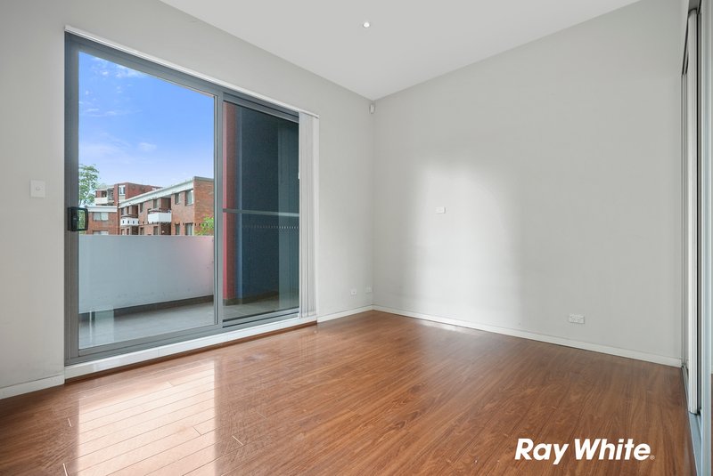 Photo - 2/1 Sorrell Street, Parramatta NSW 2150 - Image 10