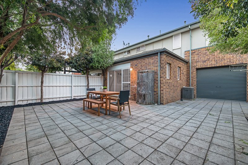 Photo - 21 Southampton Drive, Mulgrave VIC 3170 - Image 13