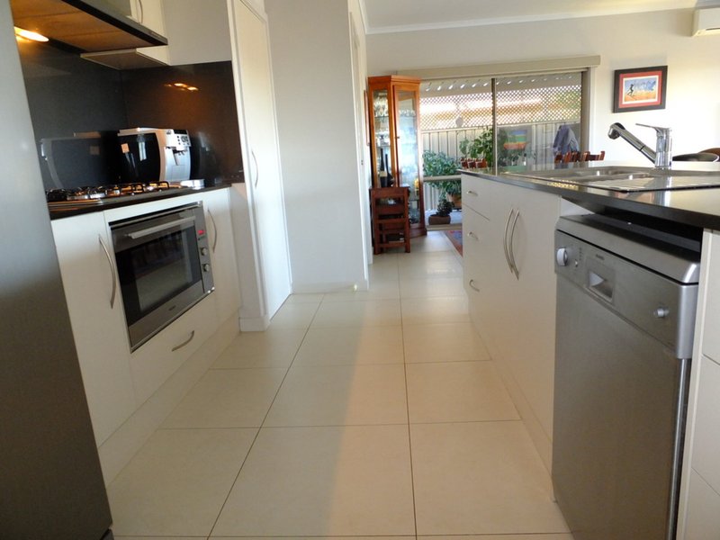 Photo - 21 Spinnaker Court, Wallaroo SA 5556 - Image 8