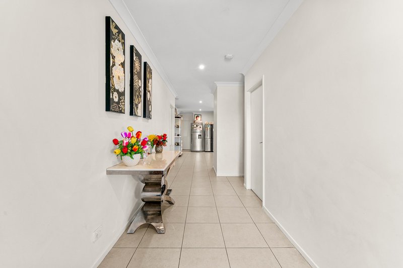 Photo - 21 Splendid Close, Pallara QLD 4110 - Image 2