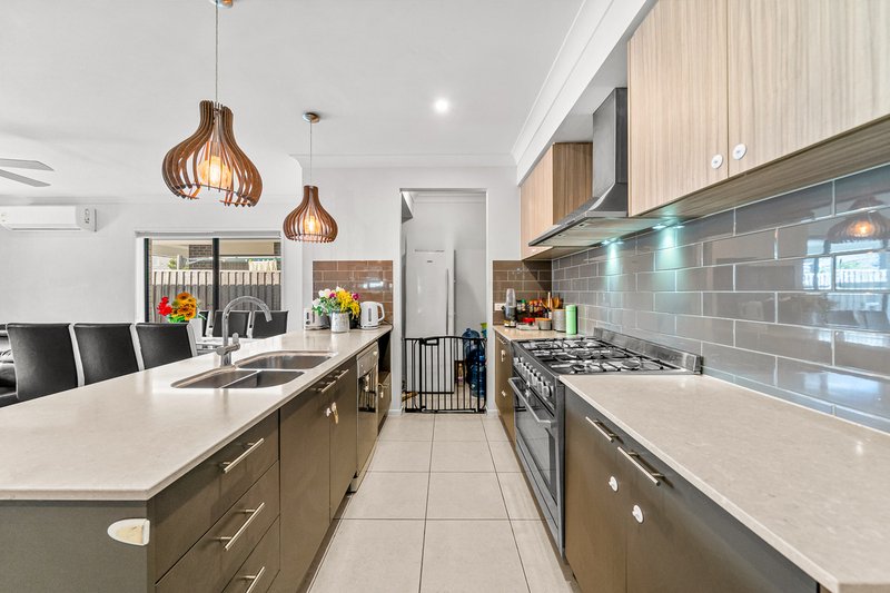 Photo - 21 Splendid Close, Pallara QLD 4110 - Image 8