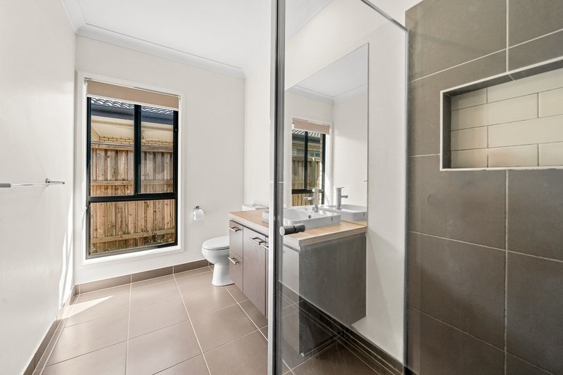 Photo - 21 Splendid Close, Pallara QLD 4110 - Image 10