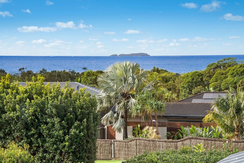 Photo - 21 Split Solitary Road, Sapphire Beach NSW 2450 - Image 2