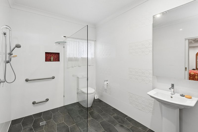 Photo - 21 Split Solitary Road, Sapphire Beach NSW 2450 - Image 8