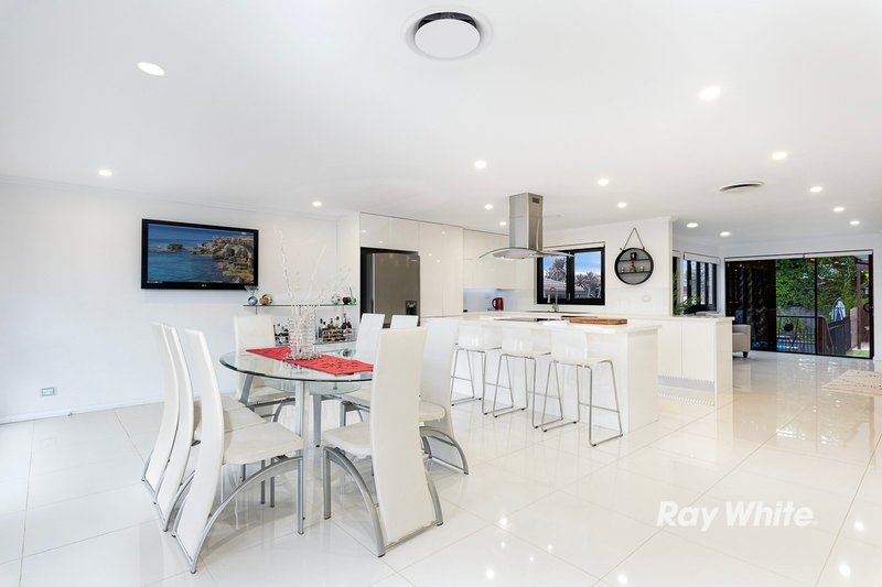 Photo - 21 Sporing Avenue, Kings Langley NSW 2147 - Image 3