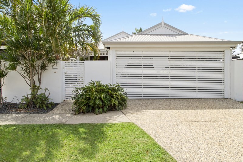 Photo - 21 Sportsman Avenue, Mermaid Beach QLD 4218 - Image 5