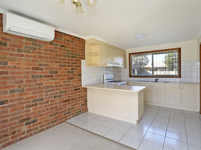 Photo - 2/1 St Anthony Court, Lara VIC 3212 - Image 3