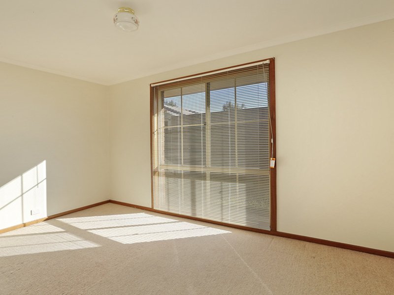 Photo - 2/1 St Anthony Court, Lara VIC 3212 - Image 6