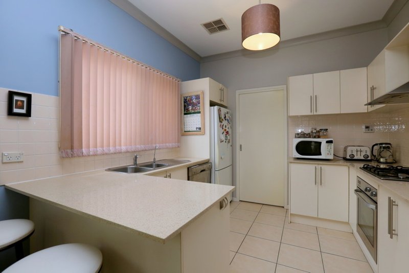 Photo - 2/1 Stansfield Avenue, Bankstown NSW 2200 - Image 4