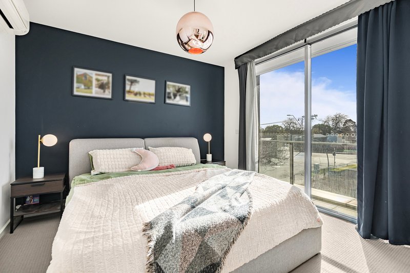 Photo - 2/1 Station Street, Blackburn VIC 3130 - Image 5