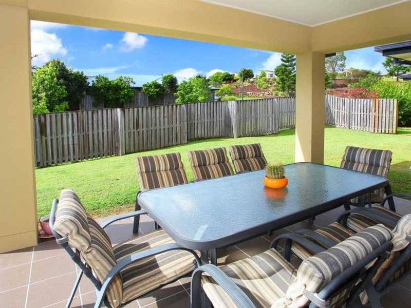 Photo - 21 Stockdale Street, Pacific Pines QLD 4211 - Image 4