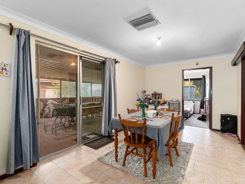 Photo - 21 Streatham Street, Beckenham WA 6107 - Image 8