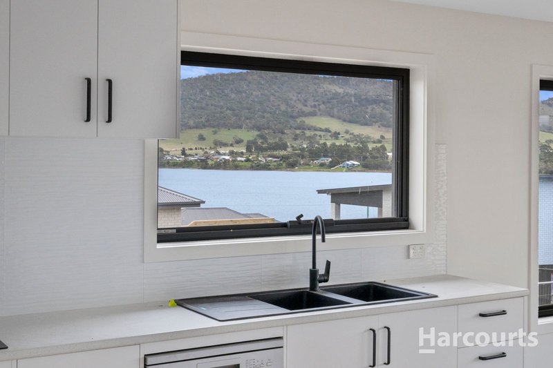Photo - 21 Sunningdale Close, Midway Point TAS 7171 - Image 1