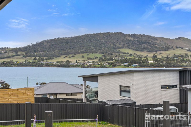Photo - 21 Sunningdale Close, Midway Point TAS 7171 - Image 2