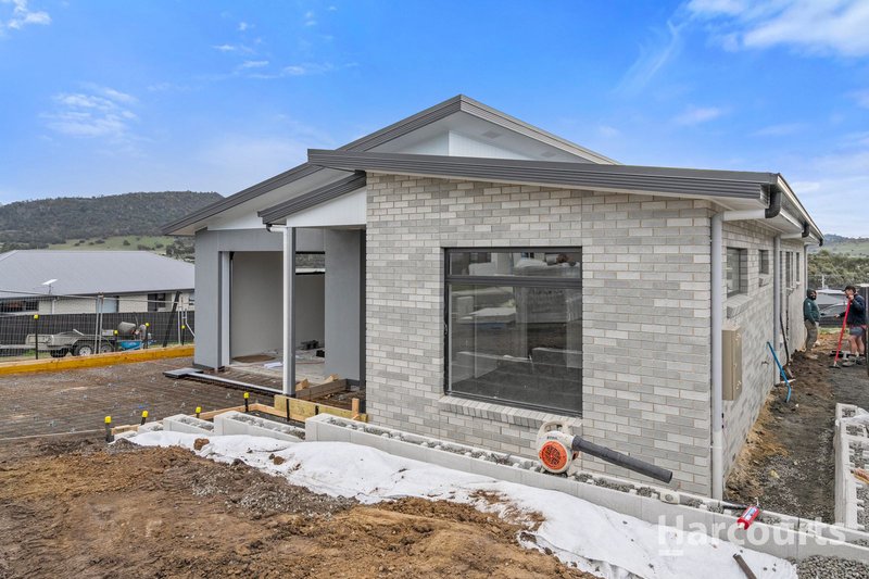 Photo - 21 Sunningdale Close, Midway Point TAS 7171 - Image 4